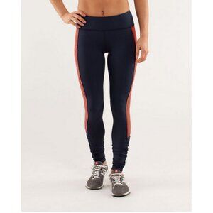Lululemon Run Get Up & Glow Tight in Inkwell/Classic Stripe Light Flare Inkwell